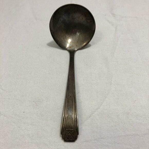 William Rogers Soup Spoon - Picture 1 of 6
